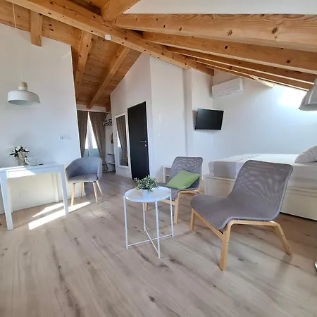 Apartment Attica Dream