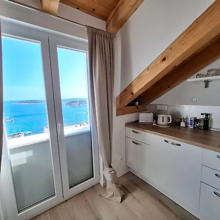 Attica Dream * Hvar Town